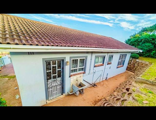 2 BEDROOM PROPERTY TO RENT IN MONTCLAIR